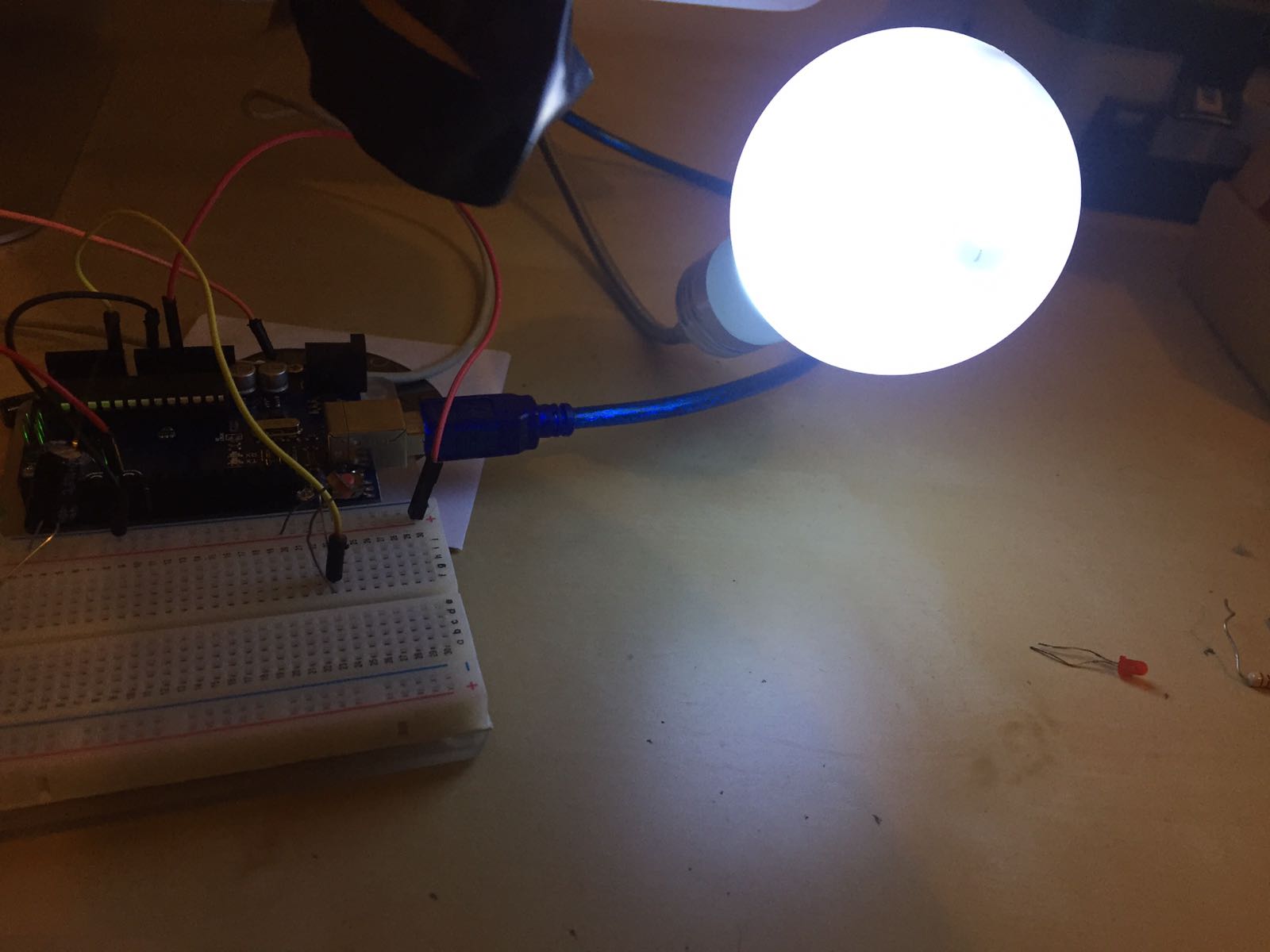 Pallina lampadina Arduino