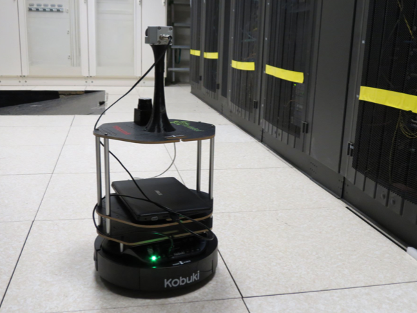 Robot per il monitoraggio termico nel data center